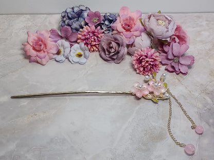 Flowers Hair Stick - 7" Retro Bun Holder