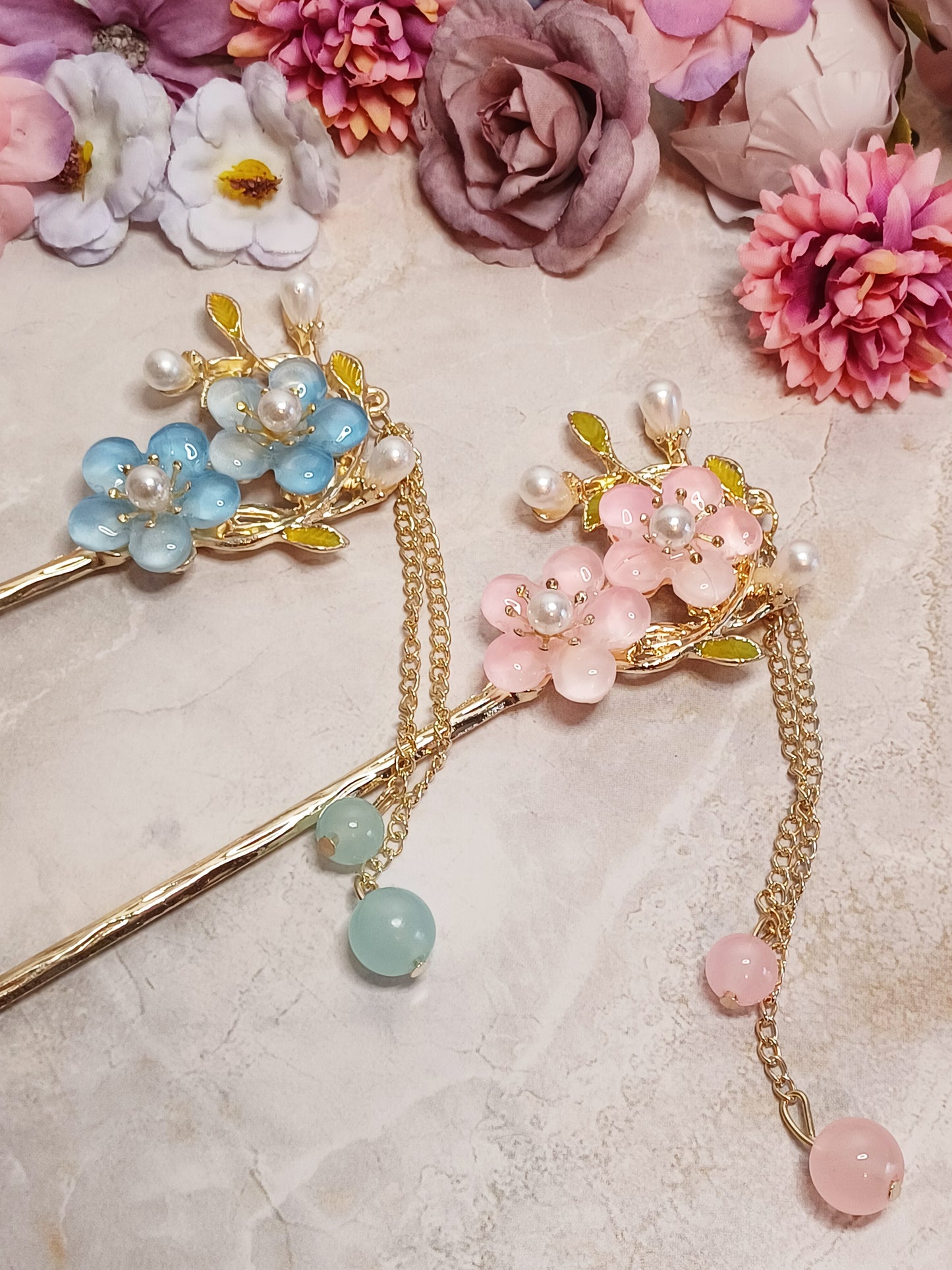 Flowers Hair Stick - 7" Retro Bun Holder