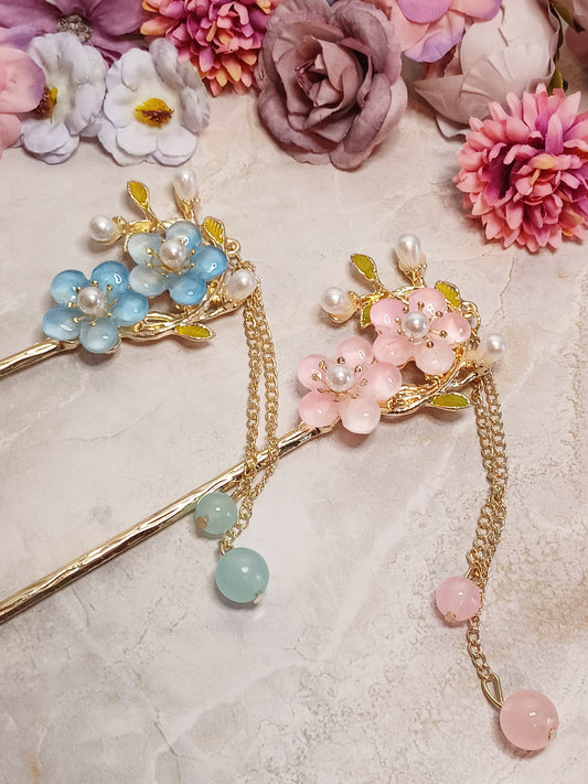 Flowers Hair Stick - 7" Retro Bun Holder